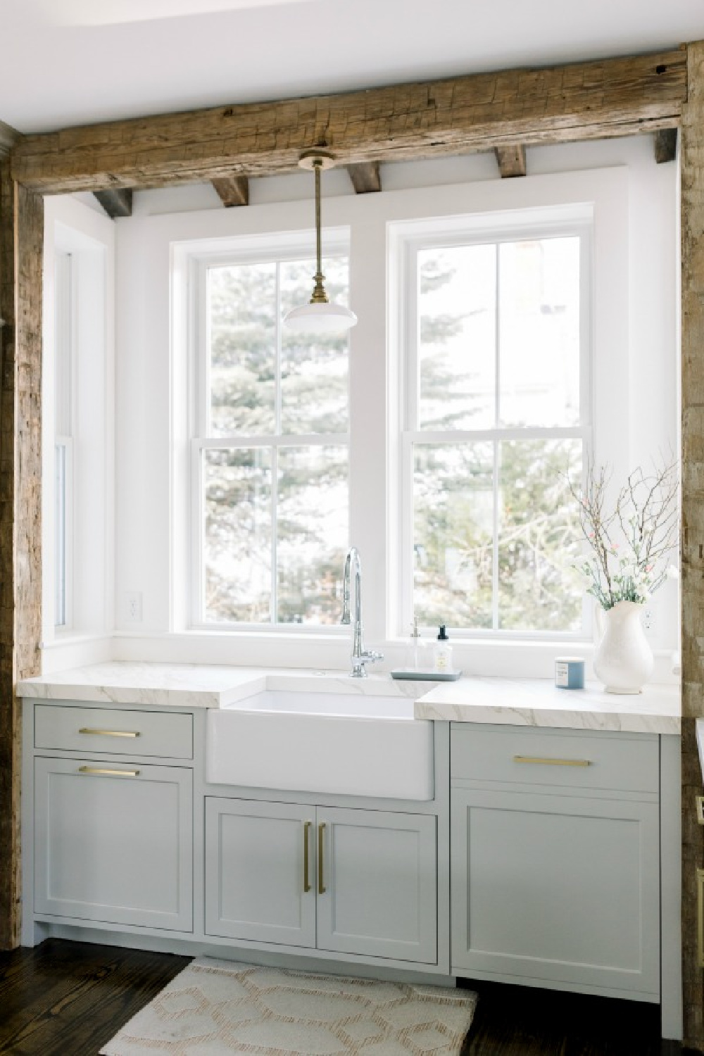 Finding Lovely's kitchen with Chantilly Lace and Repose Gray.